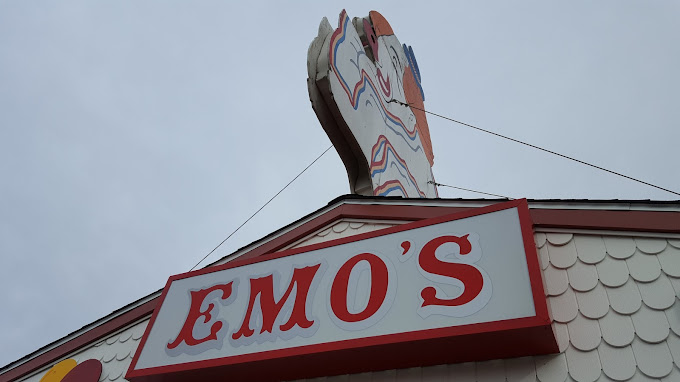 Emo's Dairy Mart